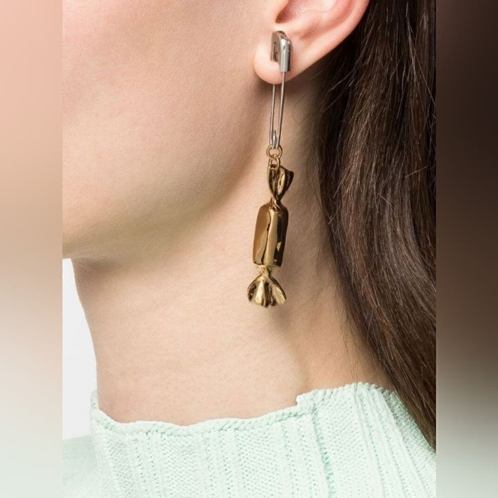 AMBUSH candy pin  silver earring